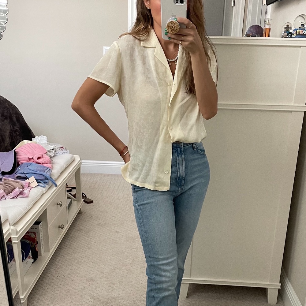 Yellow Silk Top with Floral Pattern - Picture 5 of 9